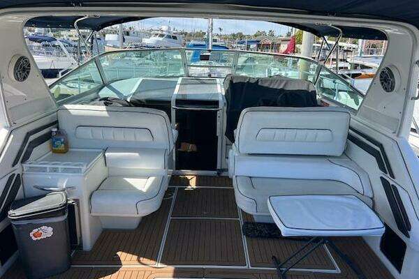 Sea Ray 400 express Yacht For Sale