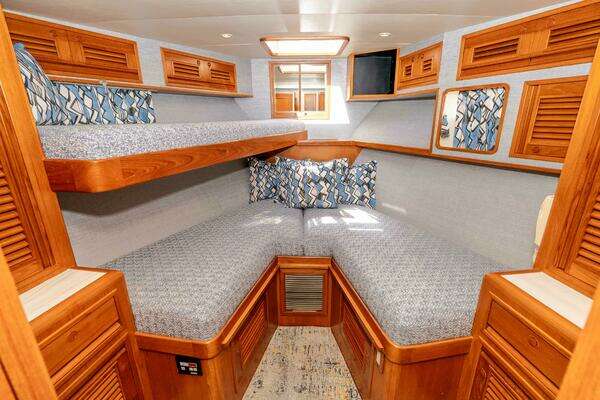 2000 Offshore Yachts 63