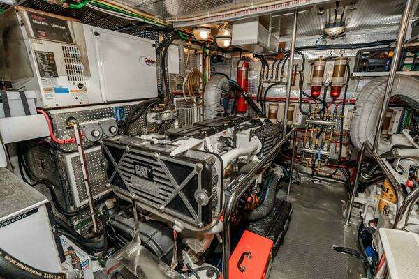 2000 Offshore Yachts 63