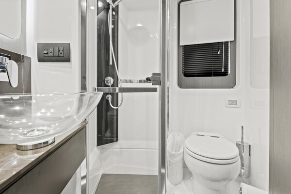 60ft Azimut Yacht For Sale