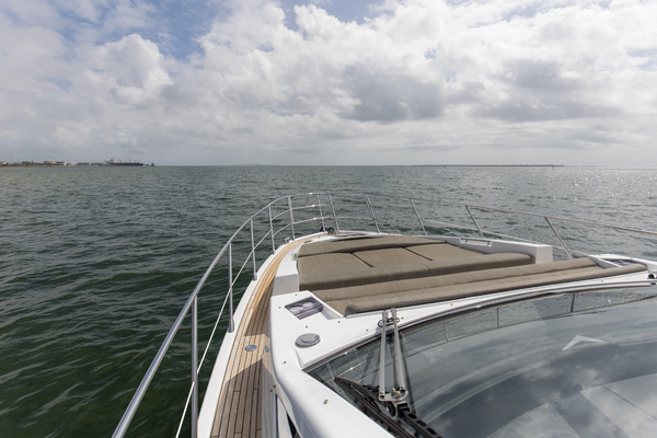 60ft Azimut Yacht For Sale