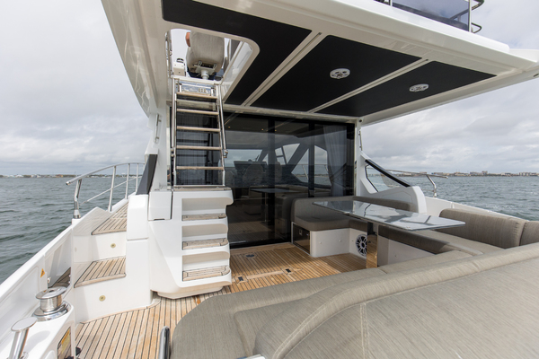 60ft Azimut Yacht For Sale