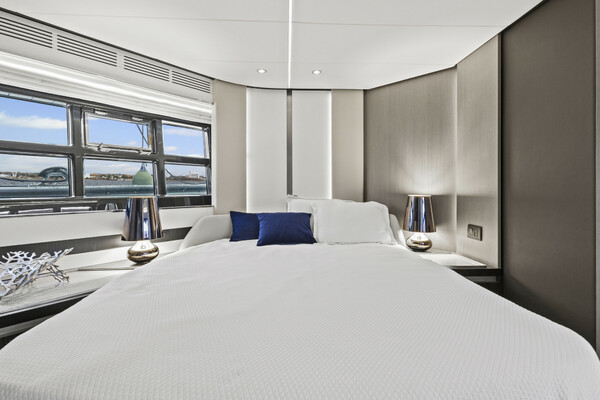 60ft Azimut Yacht For Sale