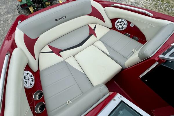 20ft Mastercraft Yacht For Sale