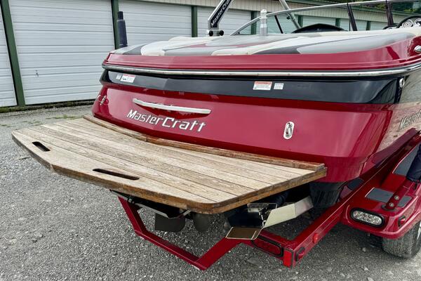 20ft Mastercraft Yacht For Sale