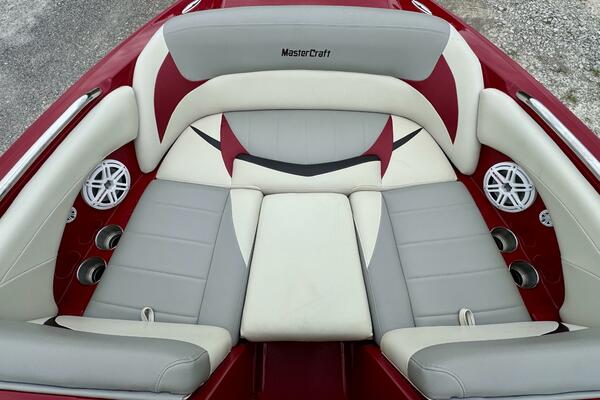 20ft Mastercraft Yacht For Sale