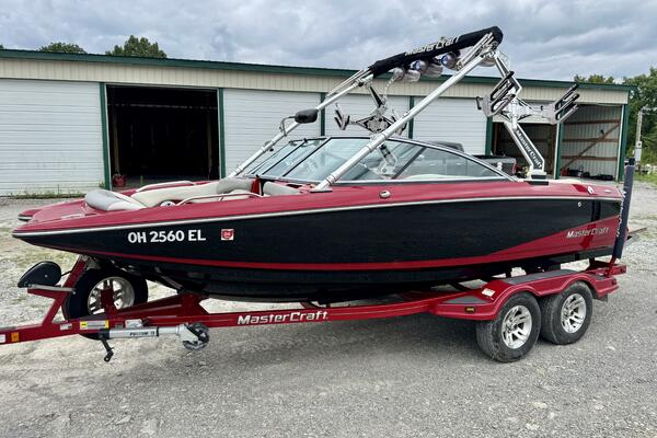 20ft Mastercraft Yacht For Sale
