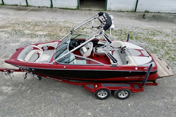 20ft Mastercraft Yacht For Sale
