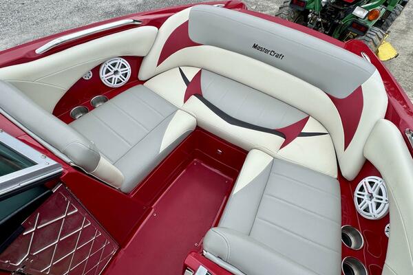 20ft Mastercraft Yacht For Sale