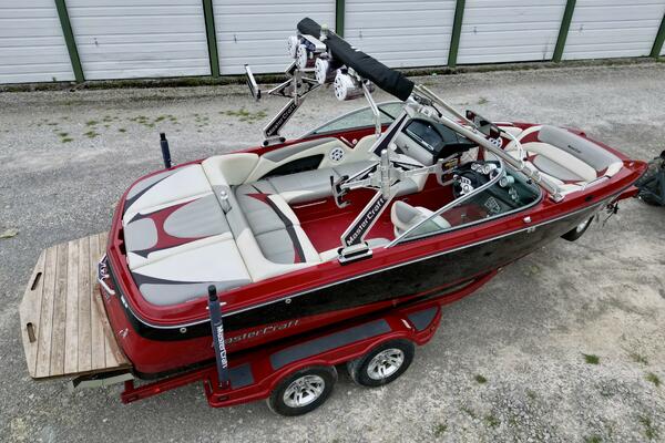 20ft Mastercraft Yacht For Sale