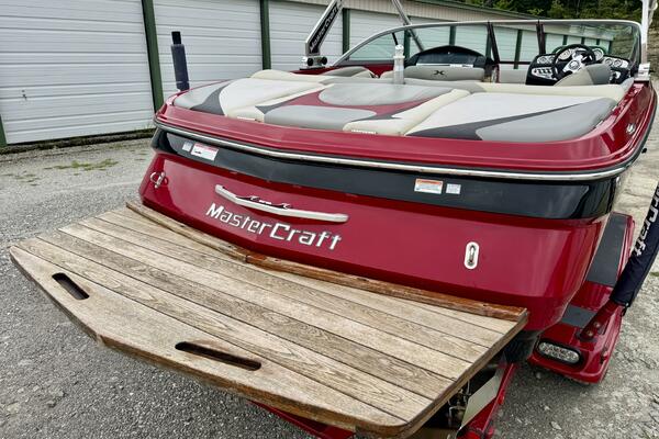 20ft Mastercraft Yacht For Sale