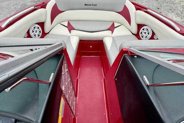 20ft Mastercraft Yacht For Sale