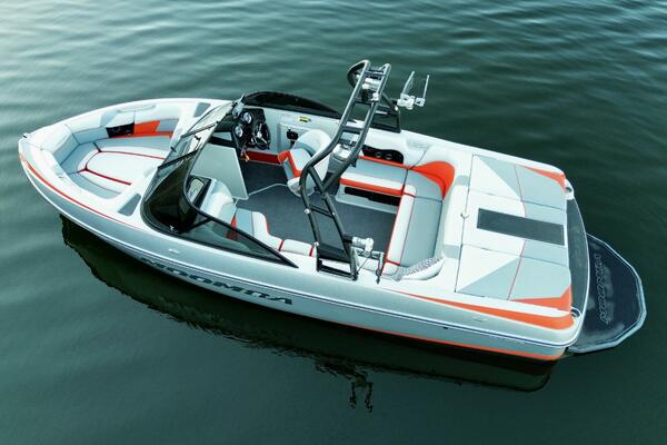 22ft Moomba Yacht For Sale