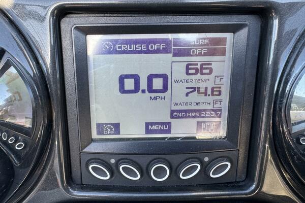 22ft Moomba Yacht For Sale