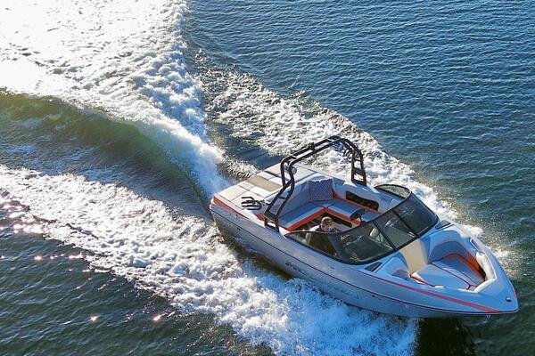 22ft Moomba Yacht For Sale