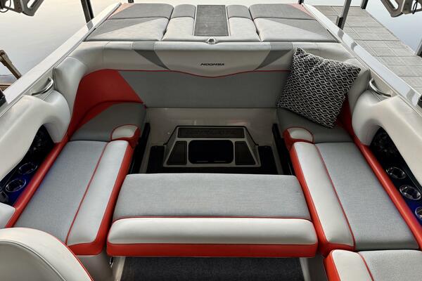 22ft Moomba Yacht For Sale