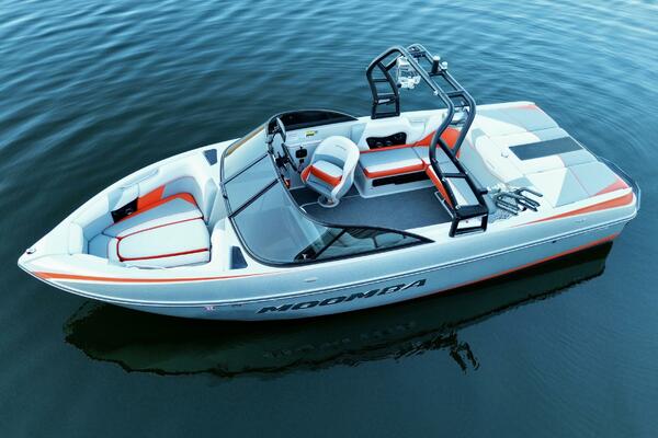 22ft Moomba Yacht For Sale