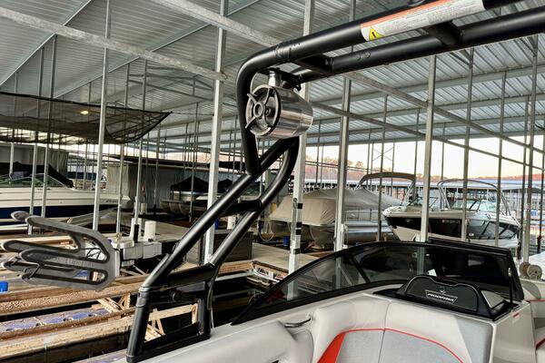 22ft Moomba Yacht For Sale