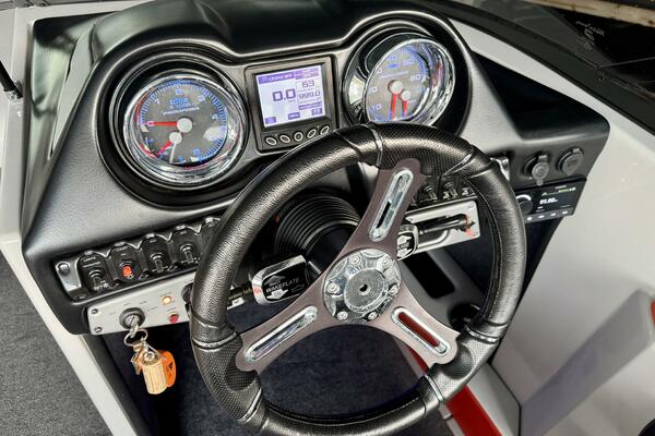 22ft Moomba Yacht For Sale