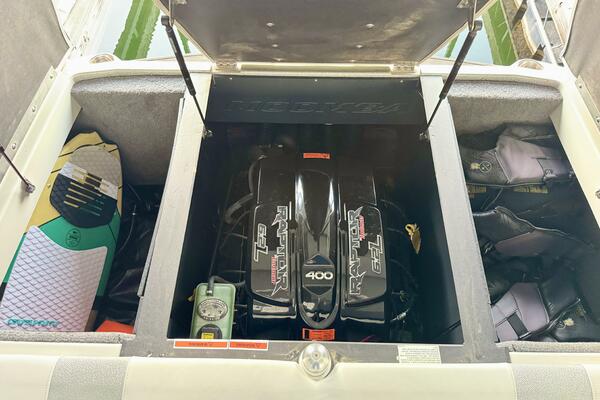 22ft Moomba Yacht For Sale