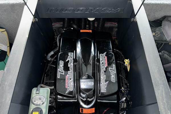 22ft Moomba Yacht For Sale