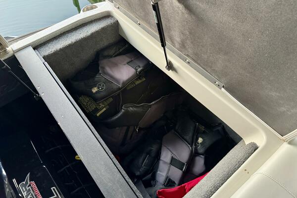 22ft Moomba Yacht For Sale