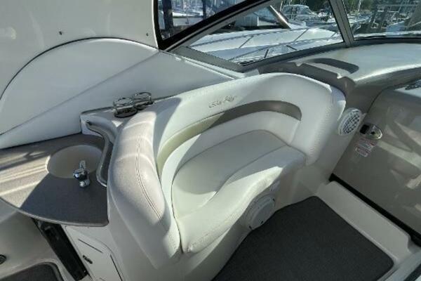 32ft Sea Ray Yacht For Sale