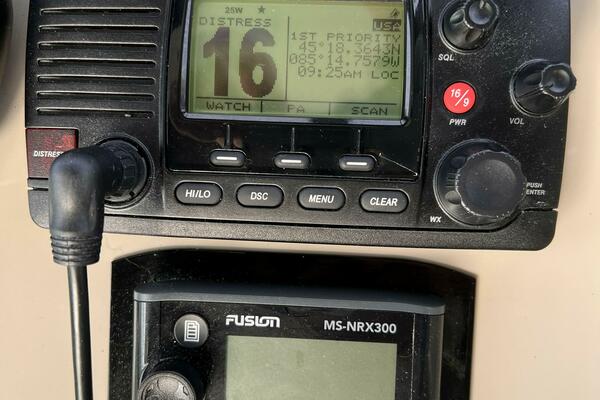 32ft Sea Ray Yacht For Sale