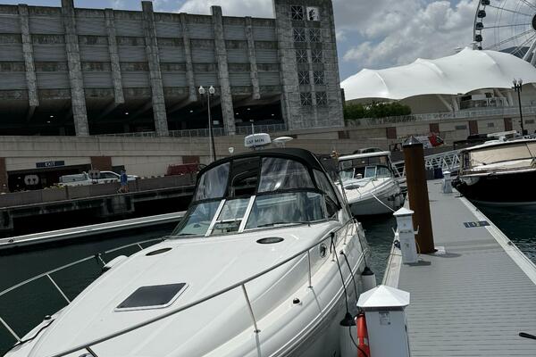 32ft Sea Ray Yacht For Sale