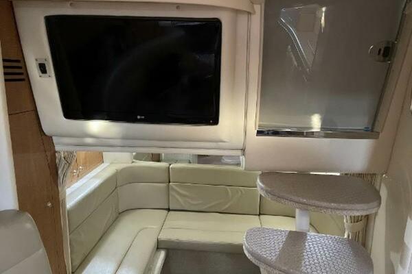 32ft Sea Ray Yacht For Sale