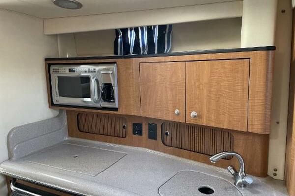 32ft Sea Ray Yacht For Sale