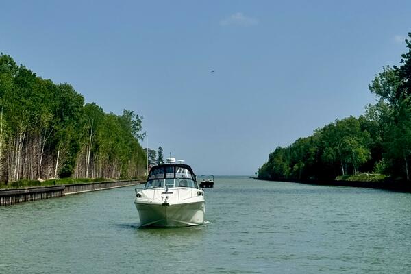 32ft Sea Ray Yacht For Sale