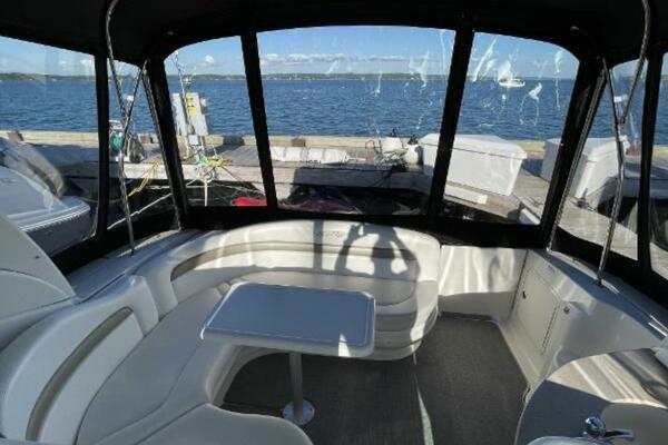 32ft Sea Ray Yacht For Sale