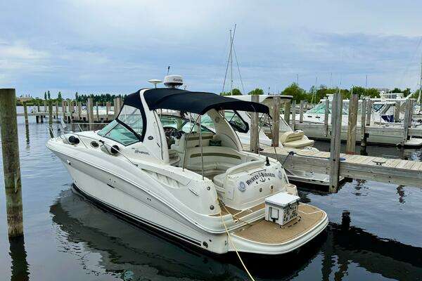 Photo of the 2006 Sea Ray 320 Sundancer
