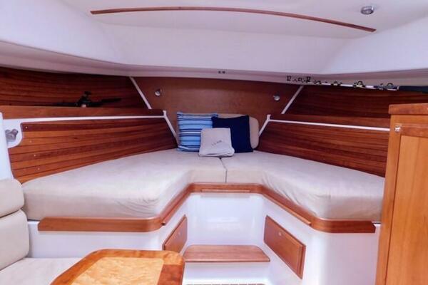 33ft Back Cove Yacht For Sale