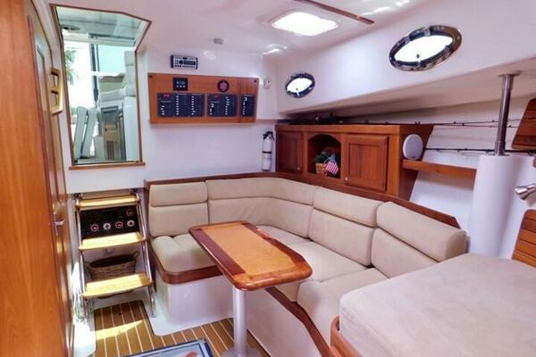 33ft Back Cove Yacht For Sale