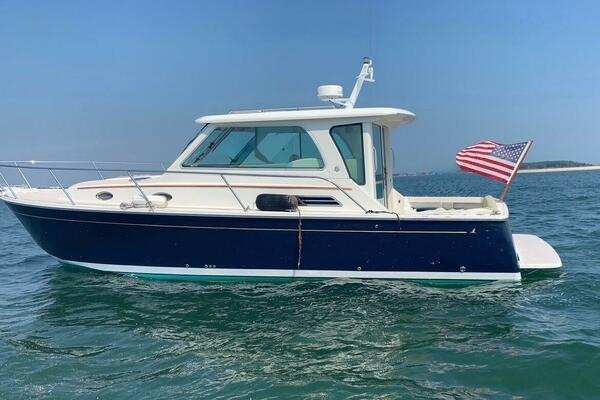 33ft Back Cove Yacht For Sale