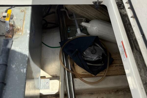33ft Back Cove Yacht For Sale