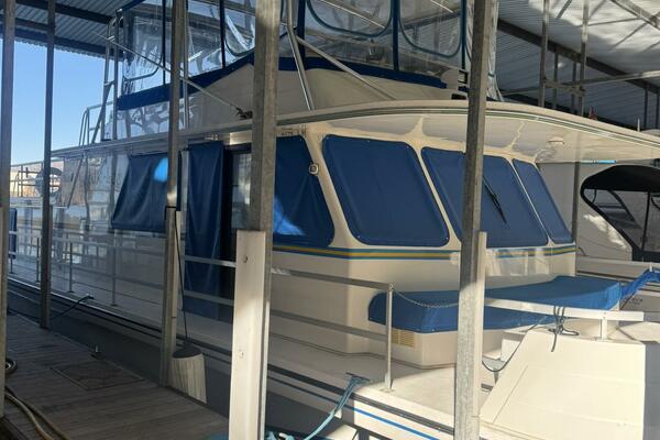 58ft Gibson Yacht For Sale