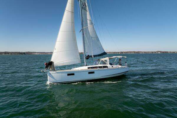Beneteau Oceanis 38.1 Yacht For Sale
