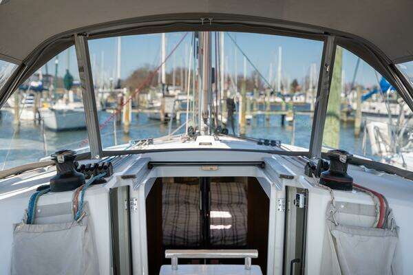 Beneteau Oceanis 38.1 Yacht For Sale