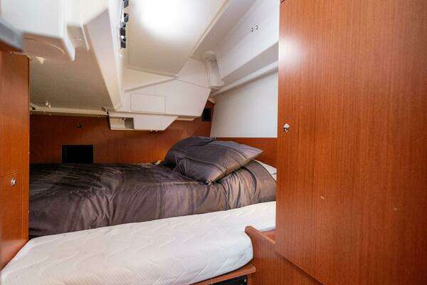 Beneteau Oceanis 38.1 Yacht For Sale