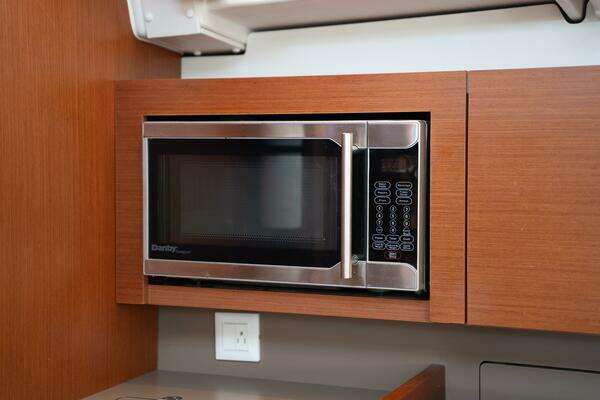 Beneteau Oceanis 38.1 Yacht For Sale