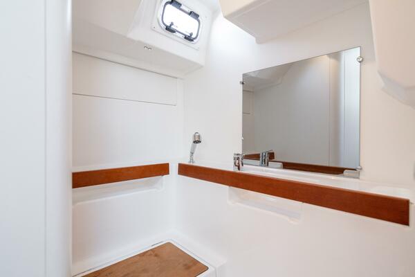 Fine Tuned 38ft Beneteau Yacht For Sale