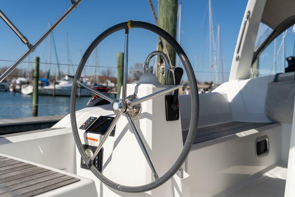 Fine Tuned 38ft Beneteau Yacht For Sale