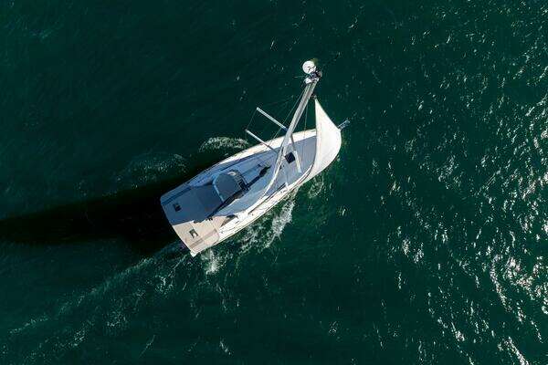 Photo of the 2019 Beneteau Oceanis 38.1 "Fine Tuned"