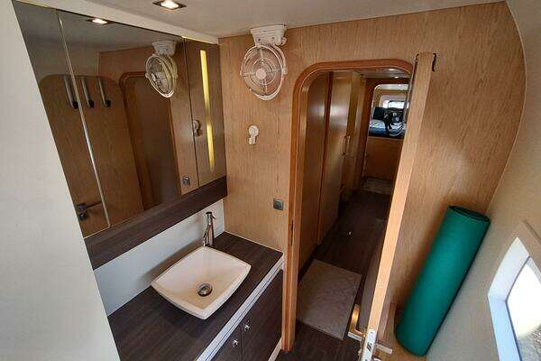 Outremer 51 Yacht For Sale