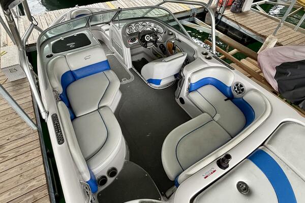 21ft Correct Craft Yacht For Sale