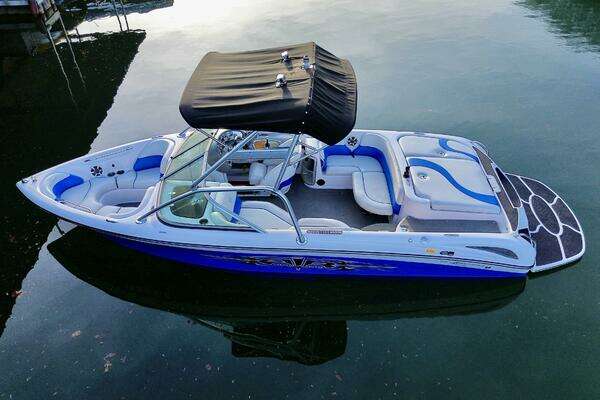 Photo of the 2006 Correct Craft Air Nautique SV-211 Team Edition