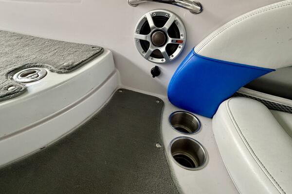 21ft Correct Craft Yacht For Sale